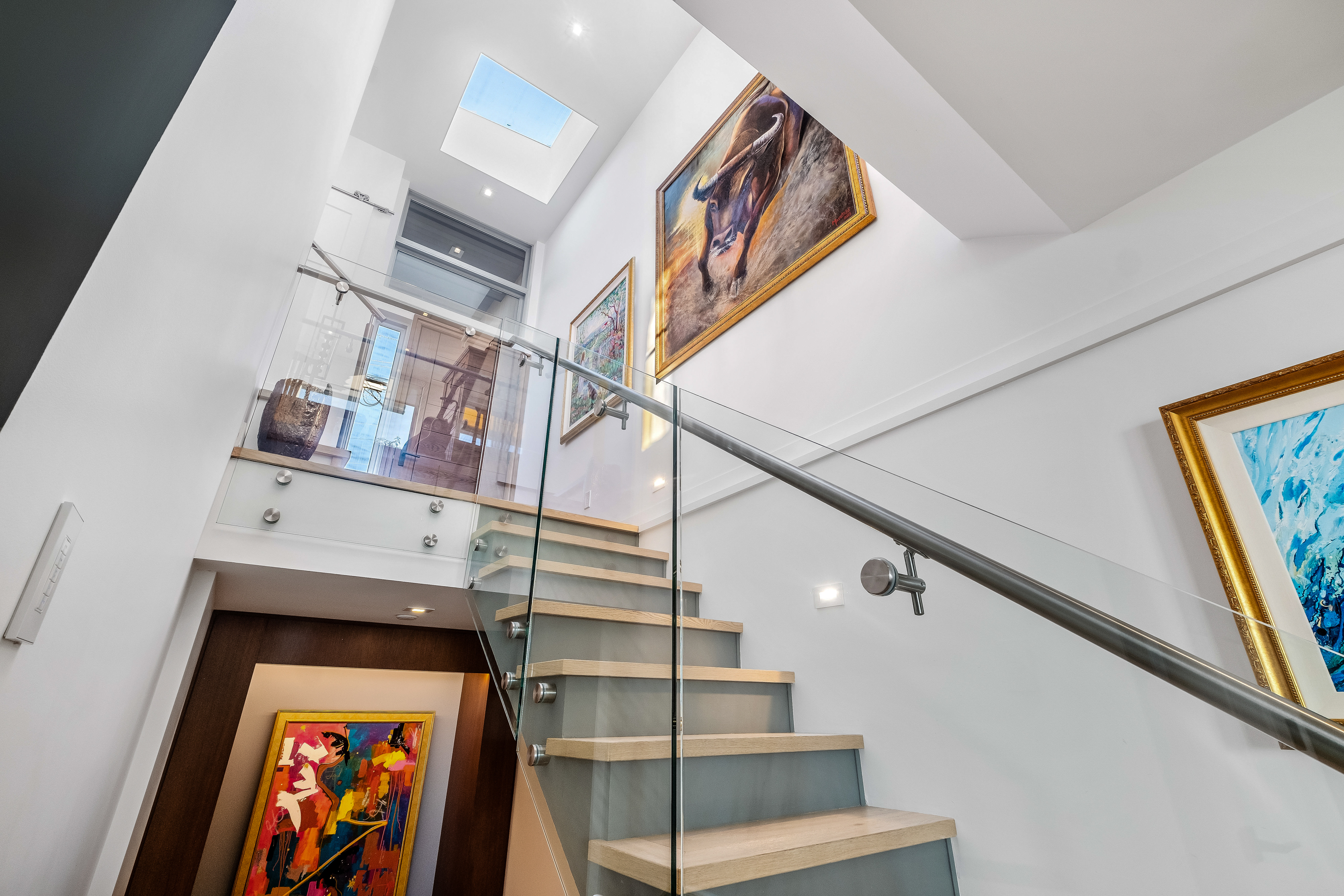 15046 Buena Vista Avenue